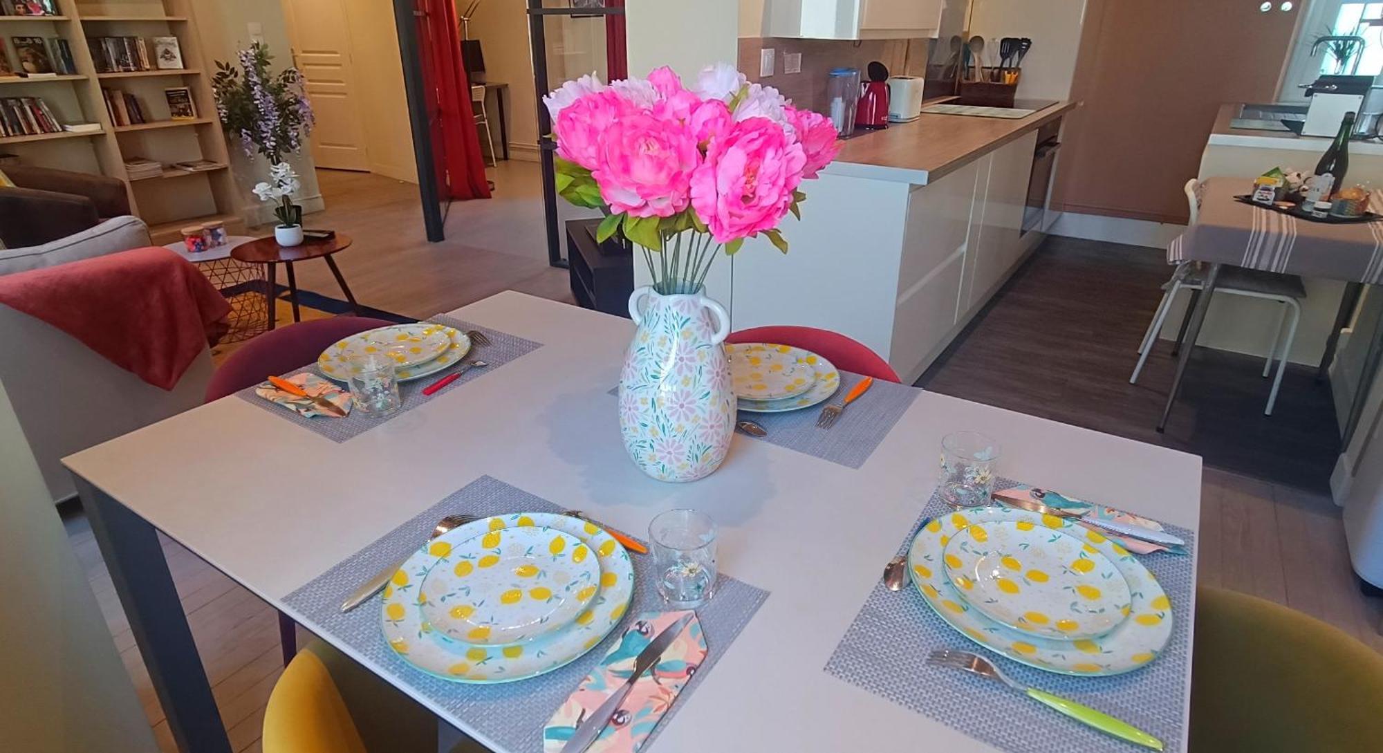 קאין Appartement De Style - Rue Pietonne - Centre Ville מראה חיצוני תמונה