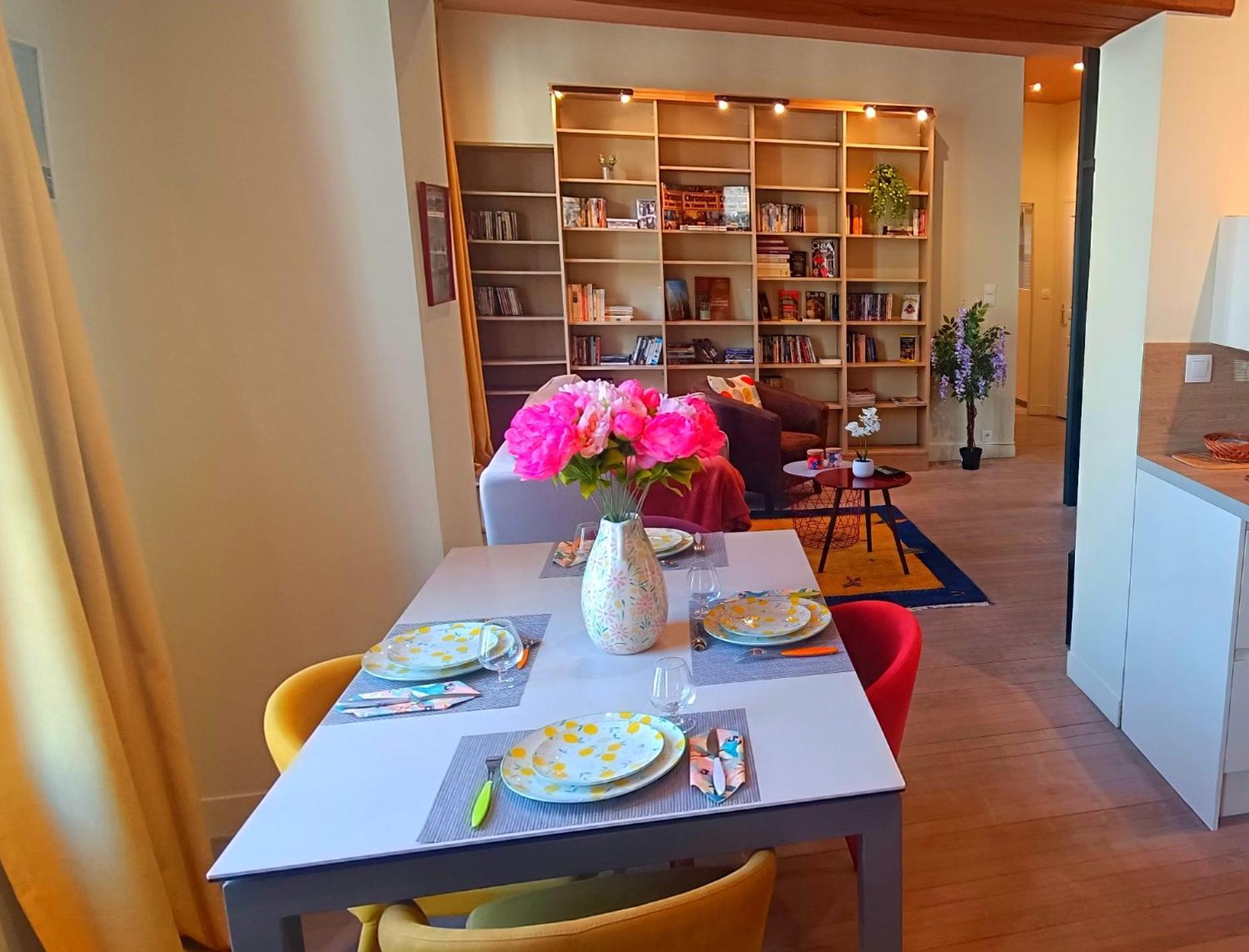 קאין Appartement De Style - Rue Pietonne - Centre Ville מראה חיצוני תמונה
